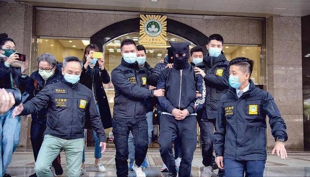 An Dĩ Hiên không tham gia phiên xét xử chồng tỷ phú-2