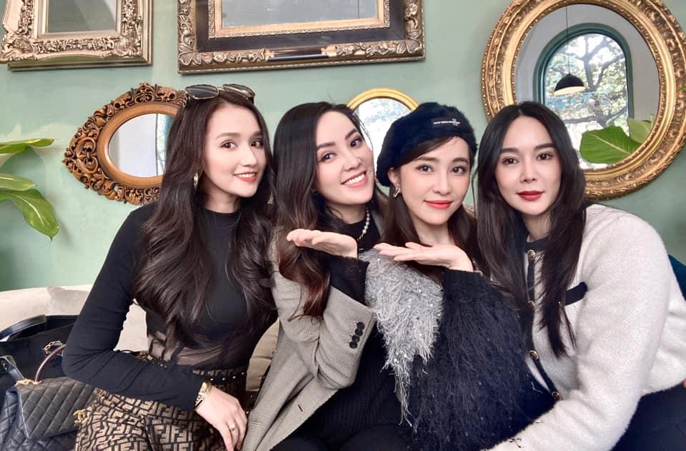 Tin showbiz Việt ngày 5/12: Biểu cảm con gái Jack khi bị mẹ phạt-18