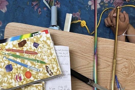 Hàng chục cô gái bị nhóm cho vay ép bán dâm, múa khoả thân-4