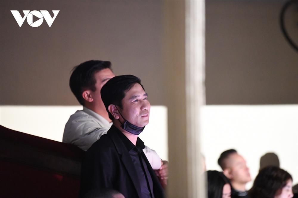 Hồ Hoài Anh, Hồng Đăng cùng xuất hiện sau vụ việc ở Tây Ban Nha-1