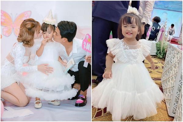 Vợ Mạc Văn Khoa dự định trùng tu vì vòng 1 khiêm tốn-12