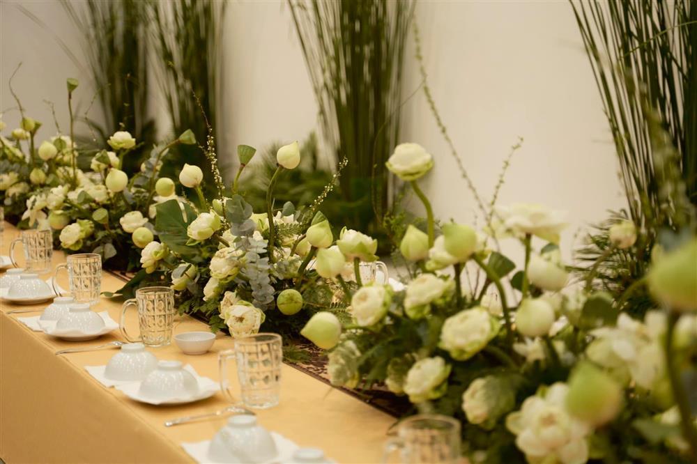 Choáng ngợp tiệc sinh nhật Đại Nghĩa với 500 bông sen trắng-10
