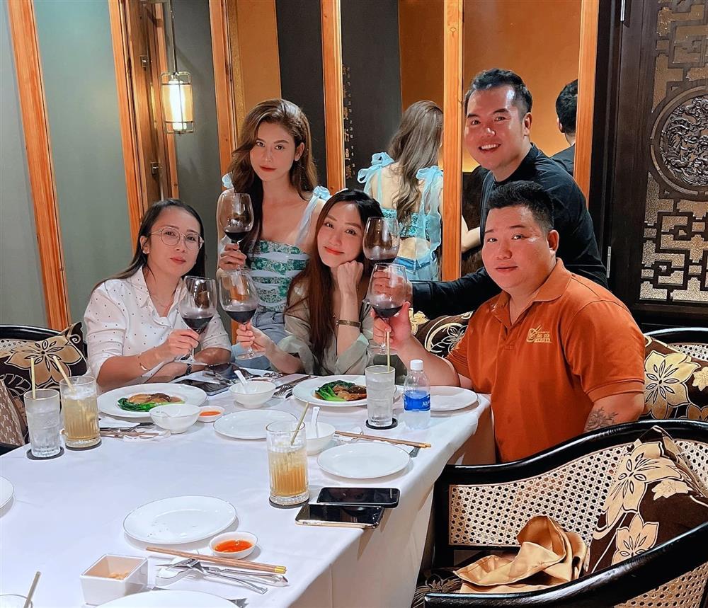 Tin showbiz Việt ngày 6/12: Phản ứng Trương Minh Cường khi bị nói xuống sắc-12