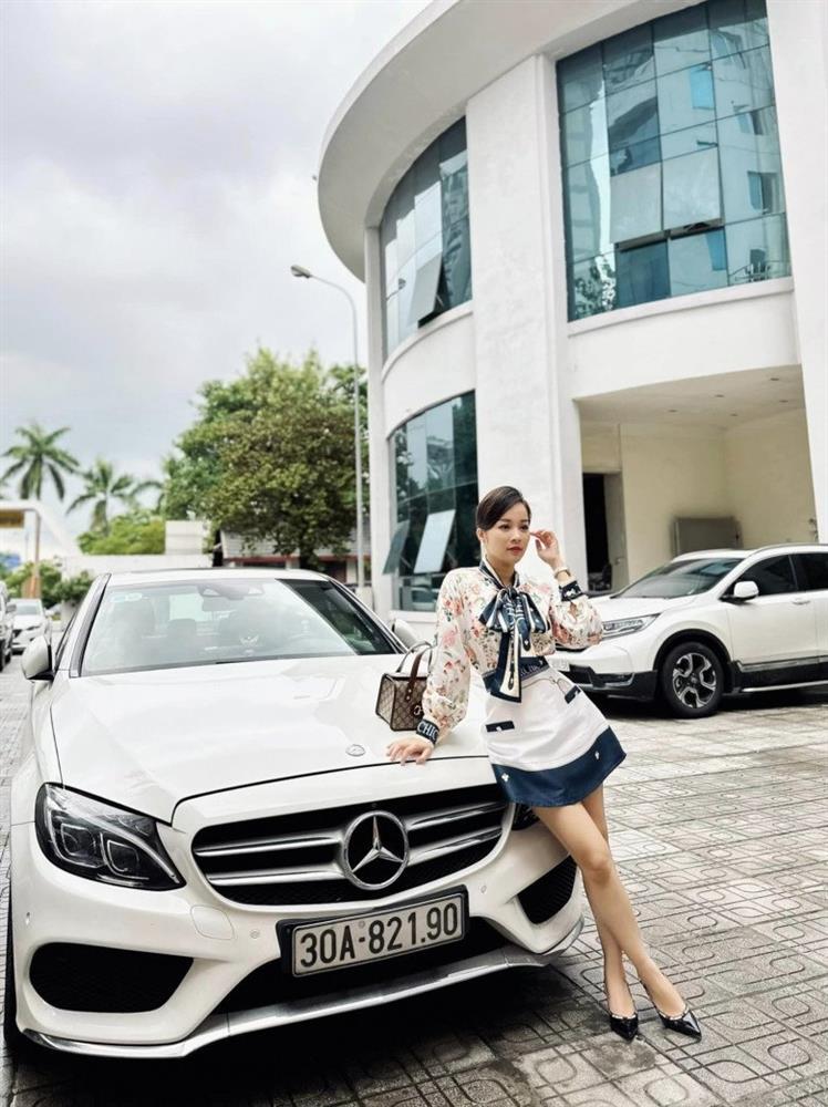 Con gái Vàng Anh đời đầu nay đã lớn tướng, cao ngang mẹ-10