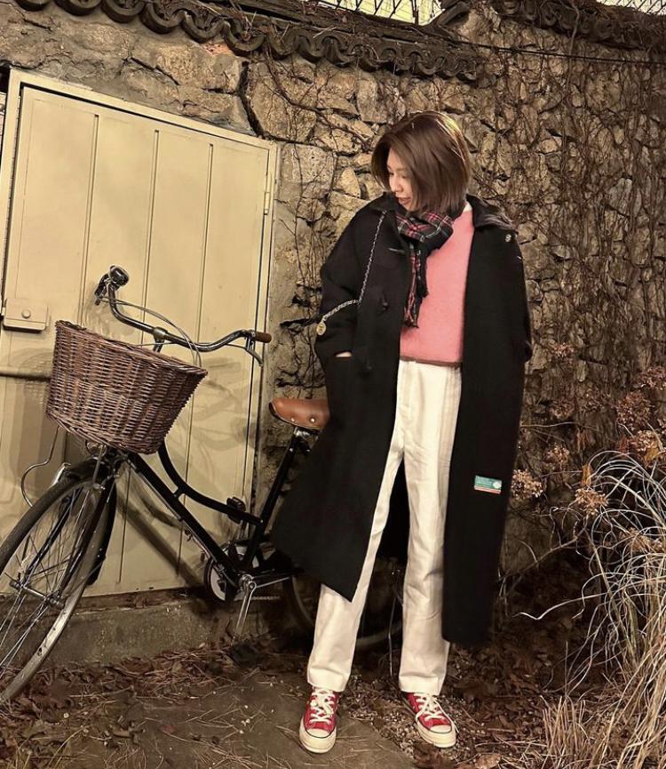 Học Jisoo, Lisa mix đồ phong cách thời trang mùa đông Hàn Quốc cực cuốn-5