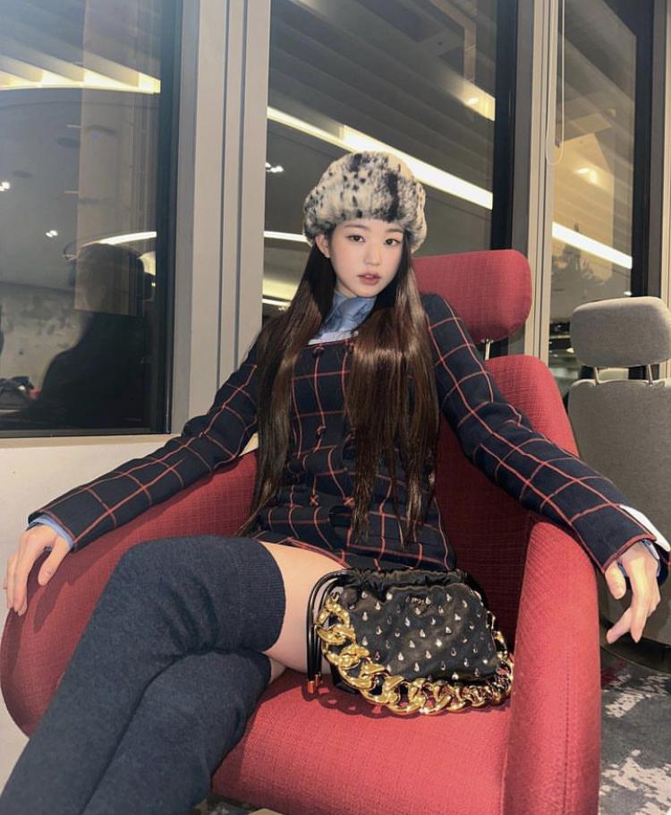 Học Jisoo, Lisa mix đồ phong cách thời trang mùa đông Hàn Quốc cực cuốn-3