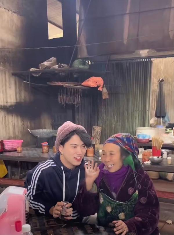 Nờ Ô Nô tiếp tục từ thiện, bức xúc vì bị lợi dụng video-3