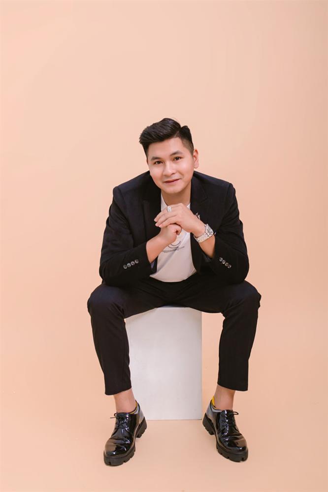 Chàng ca sĩ đa tài Trung Nguyên: Luôn nỗ lực thay đổi cuộc sống-2