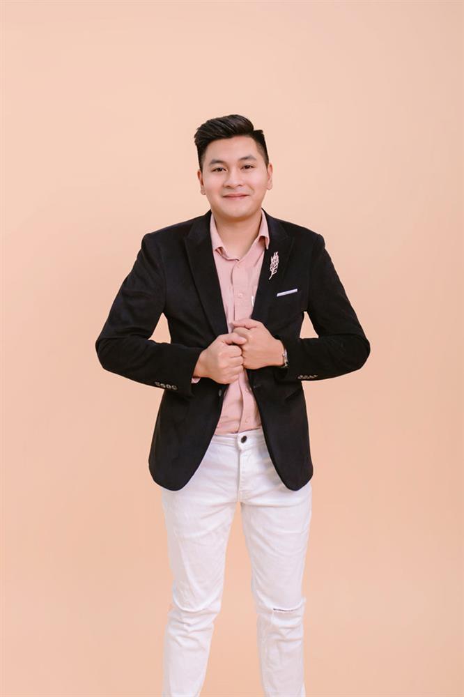 Chàng ca sĩ đa tài Trung Nguyên: Luôn nỗ lực thay đổi cuộc sống-3