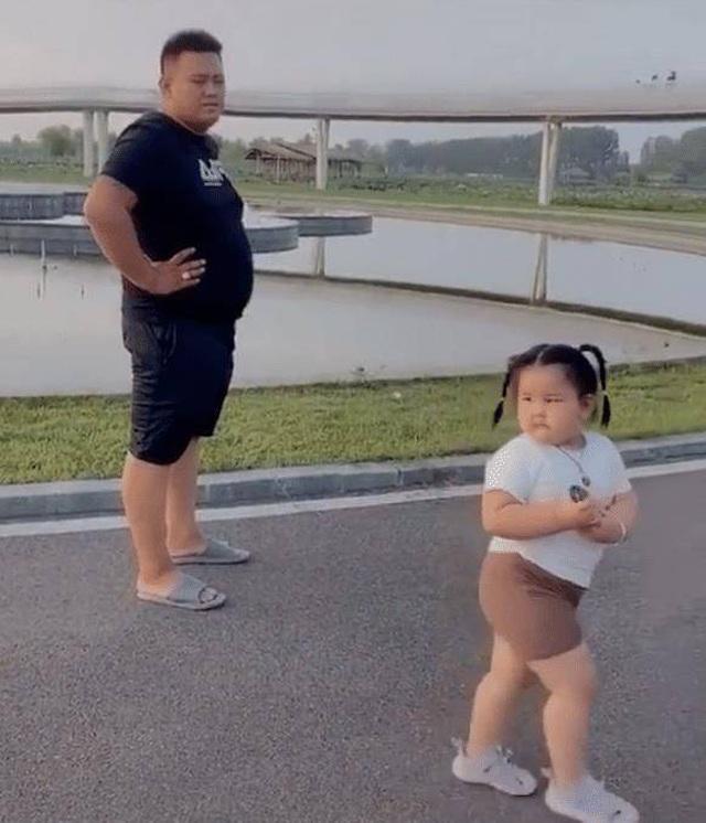 Bố đưa con gái đi xét nghiệm huyết thống, bác sĩ vừa nhìn đã đuổi về-3