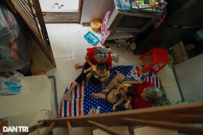 Cụ bà trong video của Nờ Ô Nô: Tôi sợ không dám ra đường-5