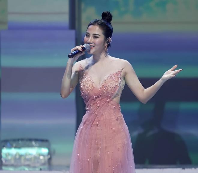 Cát-xê phát choáng của ca sĩ hát đám cưới cho đại gia-4