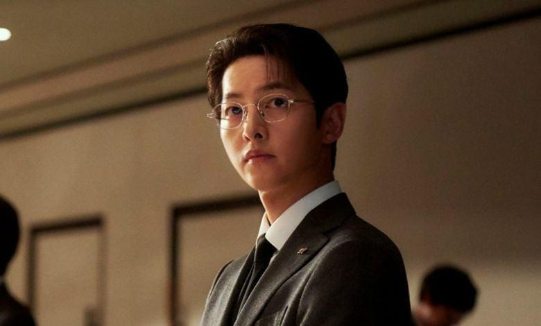 Song Joong Ki có đặc điểm giống hệt nhân vật Cậu Út Nhà Tài Phiệt-2