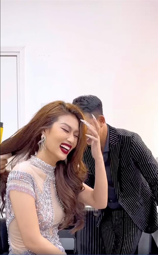 Từng không có tiền đi máy bay, Thiên Ân nay xách túi 130 triệu-8