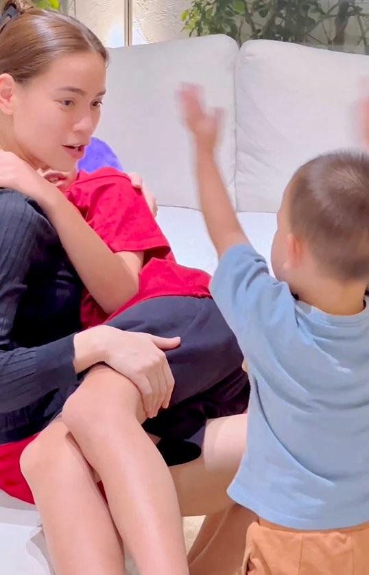 Hồ Ngọc Hà bồng bế Subeo, cậu út Leon gato ra mặt-2