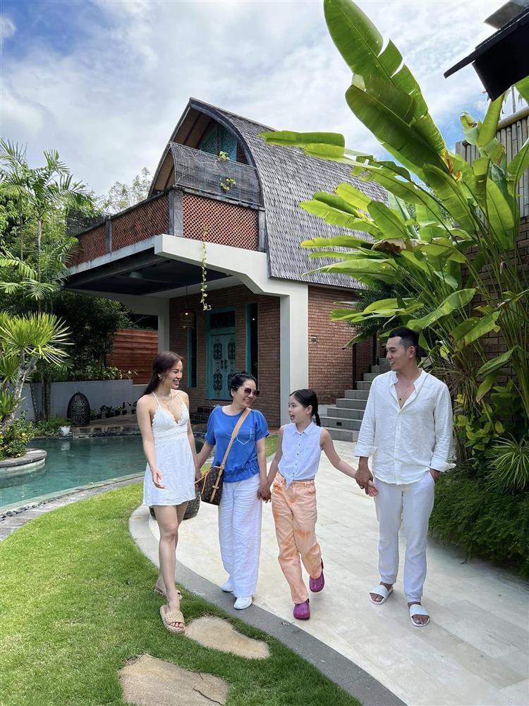 Mẹ chồng Phương Trinh Jolie nhắn nhủ con riêng của con dâu-10