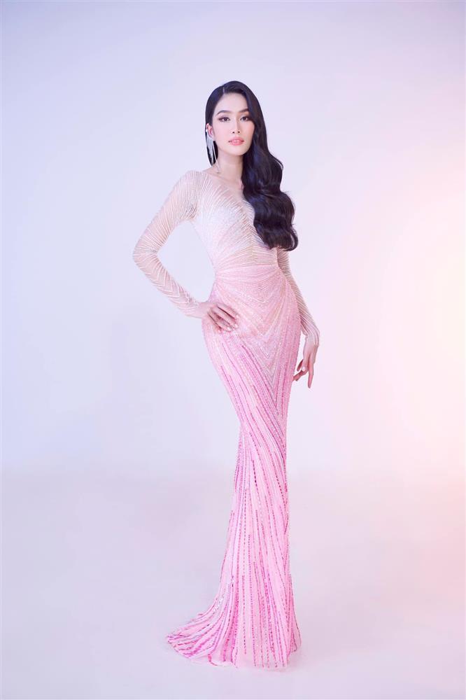 Phương Anh khiến fan khó xử vì đầm dạ hội cho chung kết Miss International-5