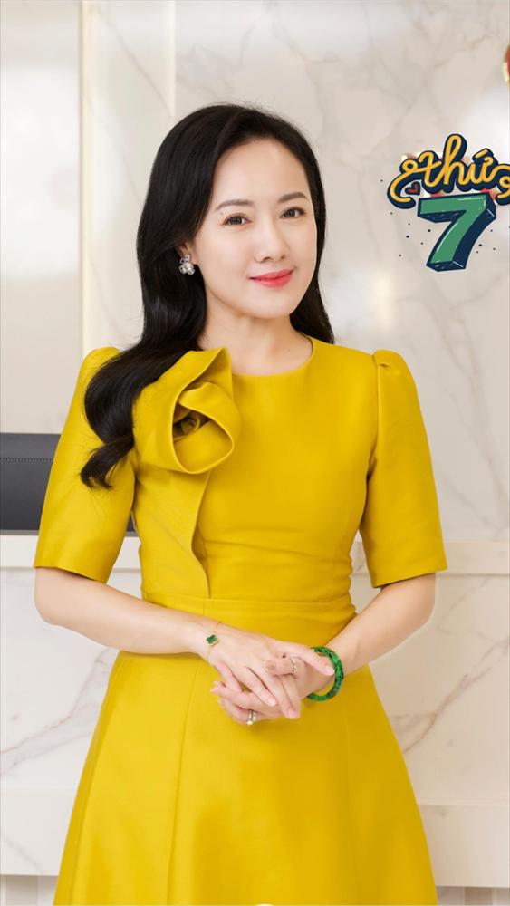 MC Hoài Anh bạo tay chi tiền mua túi hiệu bằng cả gia tài-1