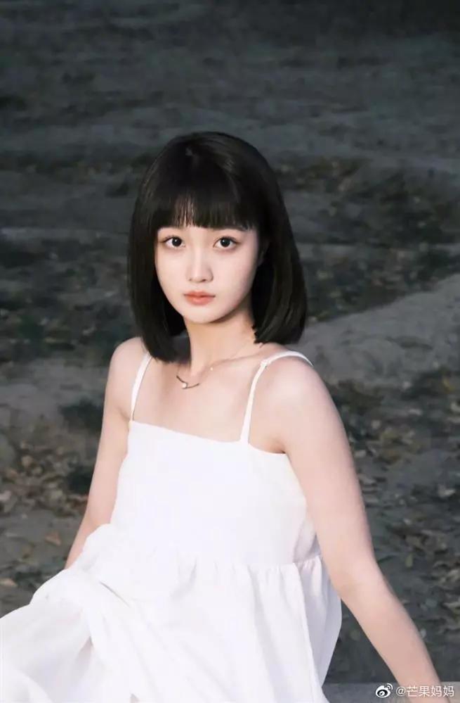 Trương Gia Nghê tay trắng rời nhà sau scandal chồng ngoại tình-2