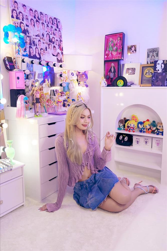 Luna Đào hiếm hoi mặc váy ngắn đi diễn: Visual cam thường ra sao?-6