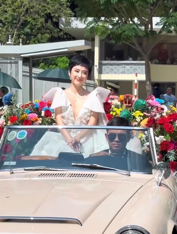 Angela Phương Trinh cắt tóc, ai nấy lú lẫn tưởng Hiền Hồ-6