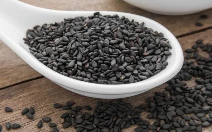 Cây kim tiền thích ăn 3 thứ, cứ vùi vào chậu là chồi đua nhau mọc-3