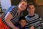 Cuộc đời đầy nước mắt của mẹ Ronaldo
