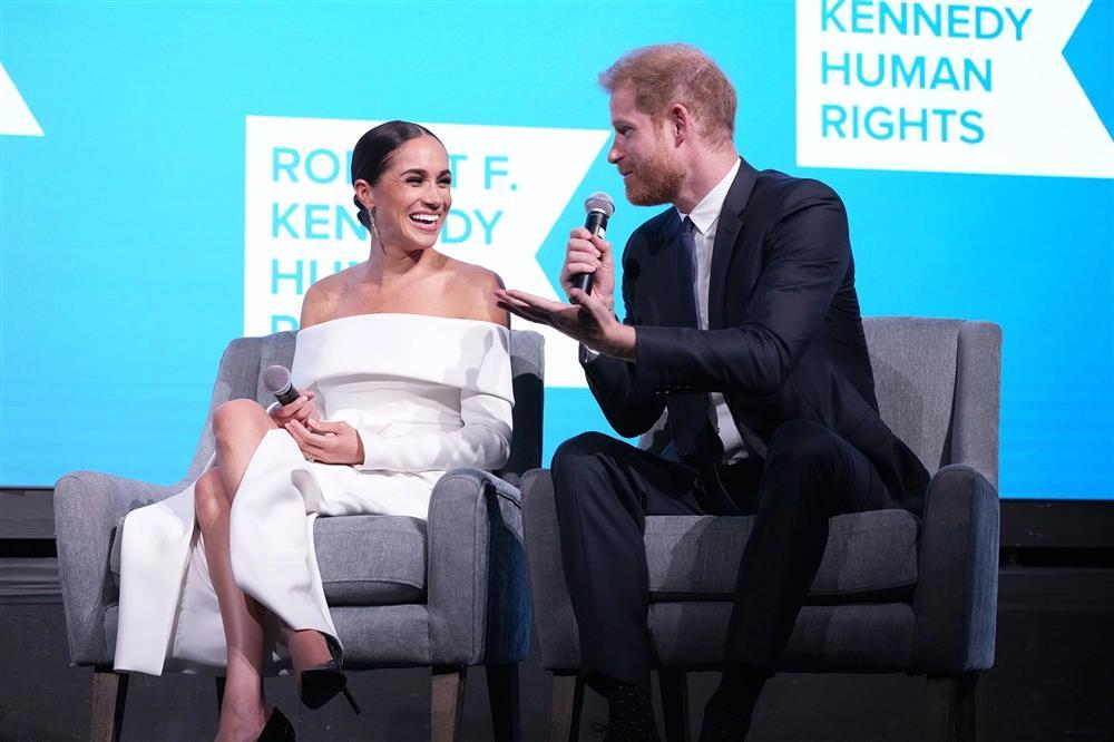 Vợ chồng Vương tử Harry và Meghan bị tố đạo đức giả, bổn cũ soạn lại-1