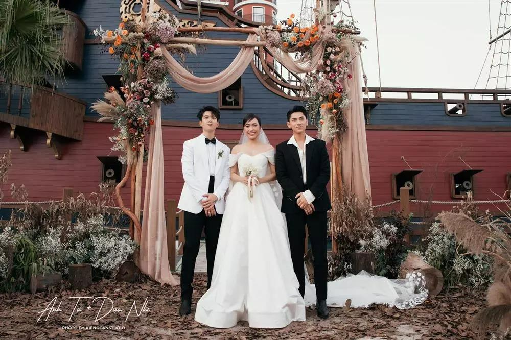 Isaac cực cute khi say xỉn, ôm từng người đám cưới Diệu Nhi-8