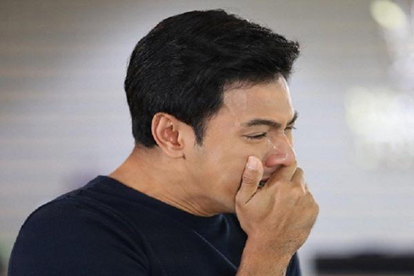 Mẹ vợ đến chơi 1 tuần thì tôi mất ví, mắt tôi cay xè khi tìm thấy-1