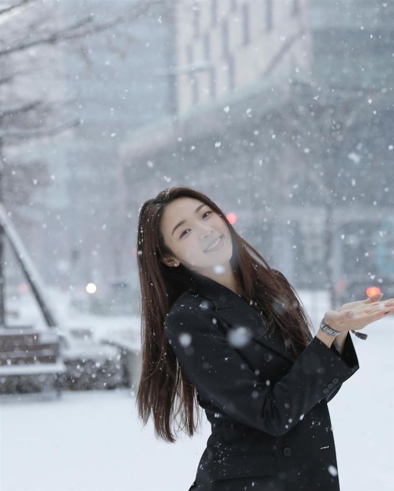 Miss Earth 2022 khoe sắc ở quê nhà, không son phấn có còn đẹp?-5