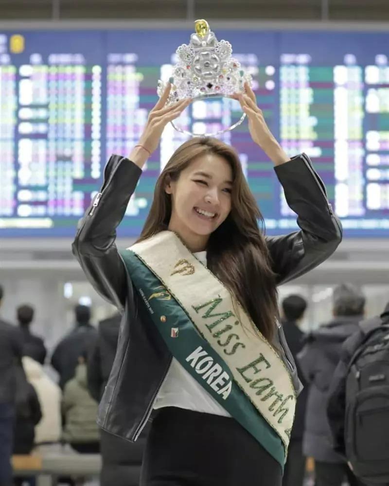 Miss Earth 2022 khoe sắc ở quê nhà, không son phấn có còn đẹp?-8