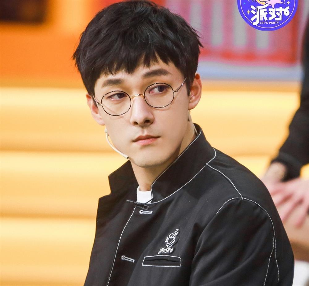 Phim bị tẩy chay vì bê bối tình cảm của nam chính-5