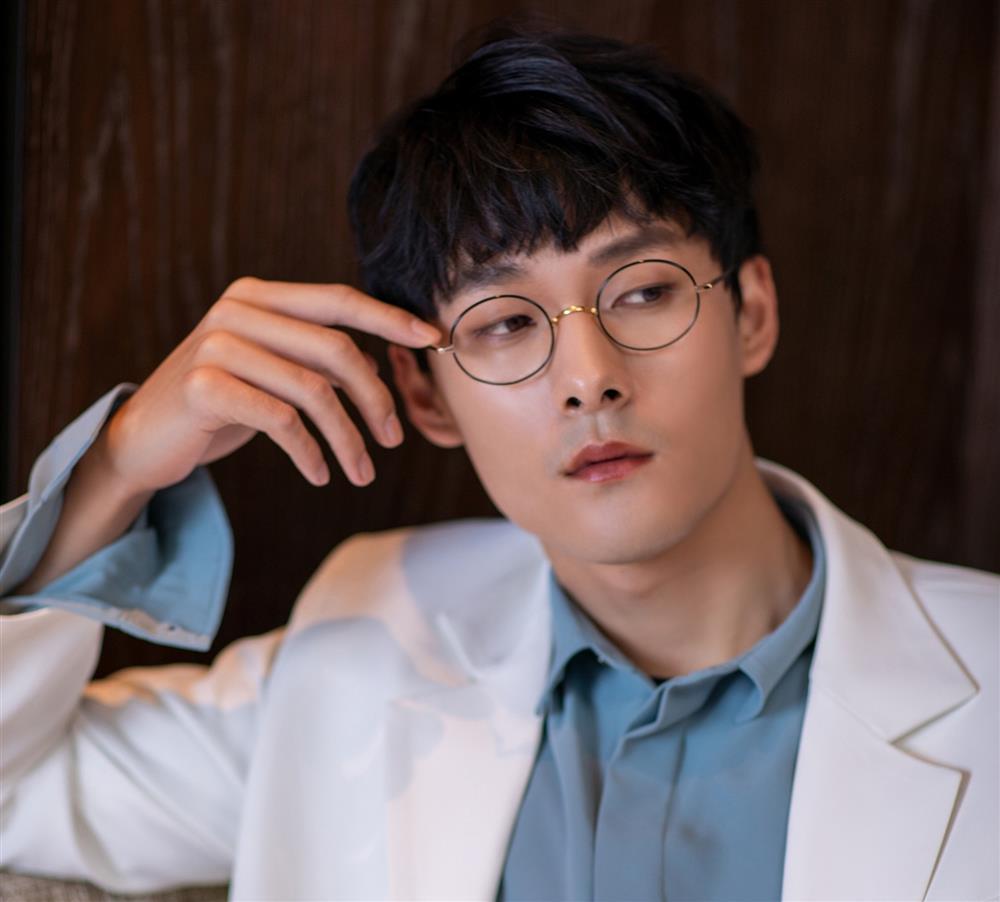 Phim bị tẩy chay vì bê bối tình cảm của nam chính-1