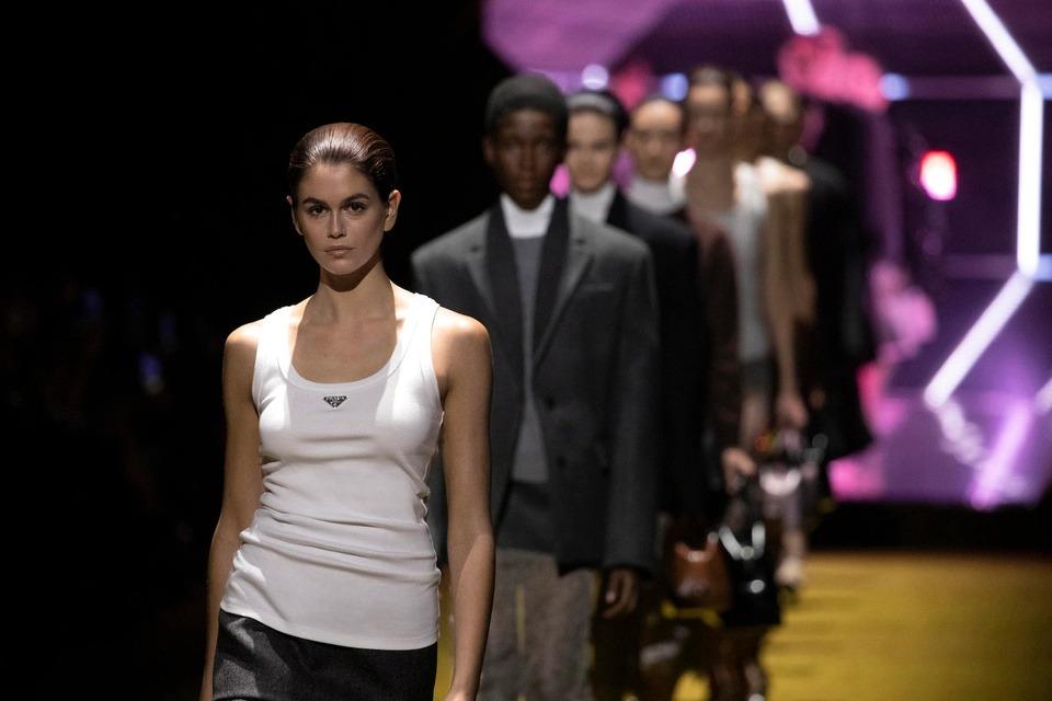 10 nhà mốt xa xỉ có sức ảnh hưởng nhất 2022-3