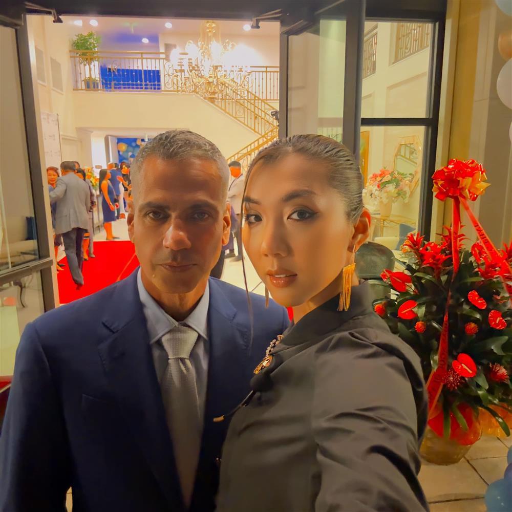 Ngọc Quyên và bạn trai Tây xưng hô mày - tao gây cười-6