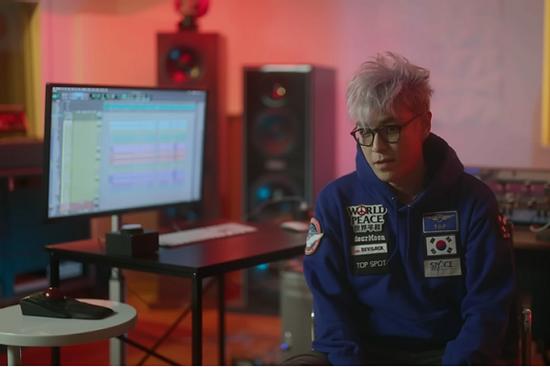 T.O.P (BIGBANG) bay lên Mặt trăng bằng tên lửa của tỷ phú Elon Musk