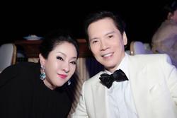 Choáng ngợp cơ ngơi của vợ chồng trùm showbiz Hong Kong