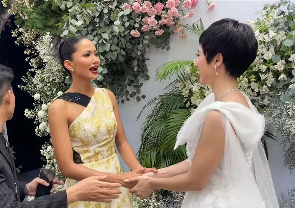 Angela Phương Trinh gặp HHen Niê, diễn viên có đẹp hơn hoa hậu?-9