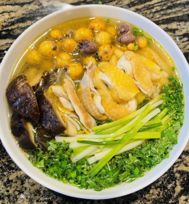 Lã Thanh Huyền nấu món ấm lòng ngày lạnh khiến bạn bè phát thèm-7