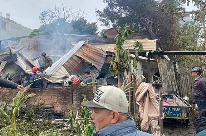 Giết vợ hờ và hàng xóm rồi phóng hỏa đốt người phi tang-1