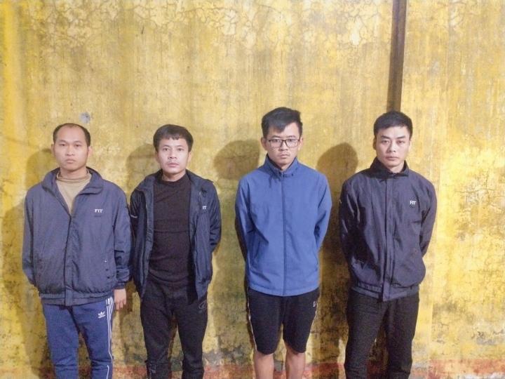 4 công nhân ở Bắc Giang trộm hơn 7.500 dây sạc Apple Watch-1