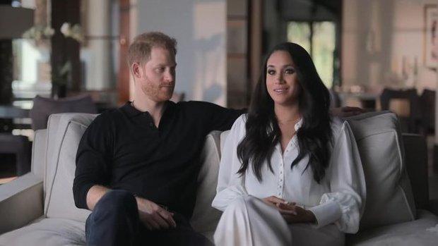 Harry và Meghan khiến bạn thân quay lưng, Hoàng gia Anh đề phòng vì phim mới-3