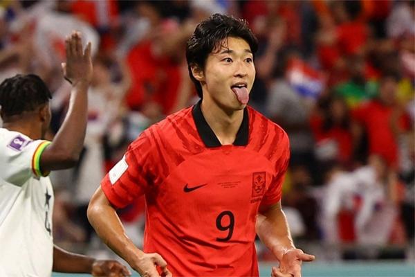 Tiền đạo điển trai của Hàn Quốc đắt show giải trí sau World Cup-1