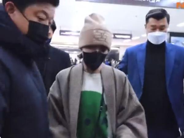 Công bố bằng chứng J-Hope (BTS) bị HYBE đối xử bất công dù là công thần-1