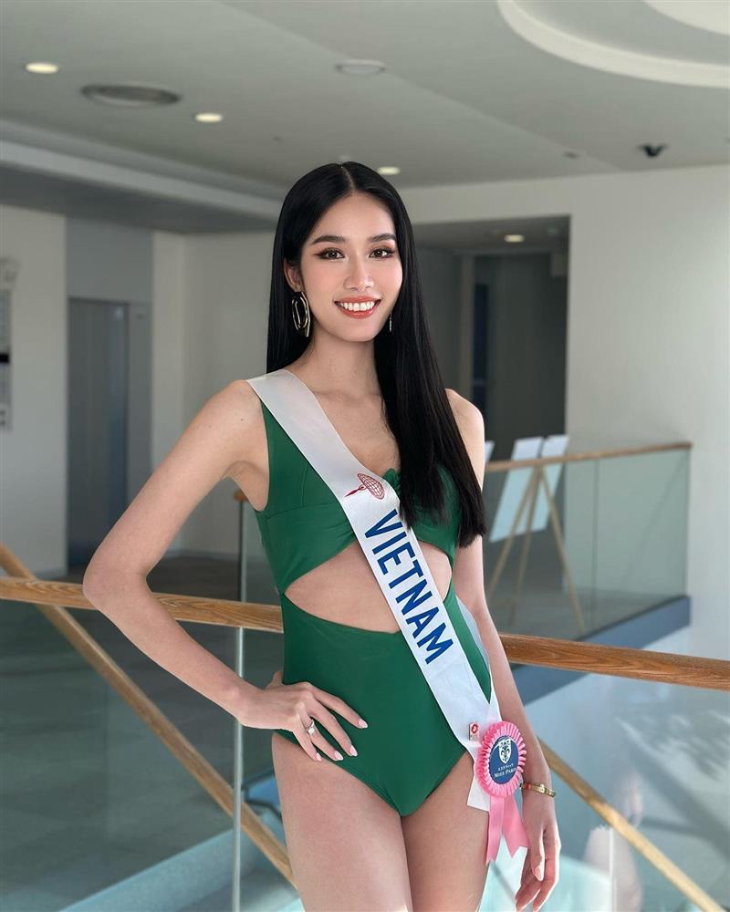Phương Anh gây tranh cãi với phần thi áo tắm ở Miss International-6