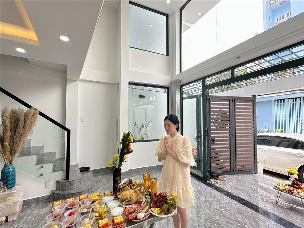 Ngọc Trinh khoe nhà mới sang xịn sau sóng gió đời tư-3
