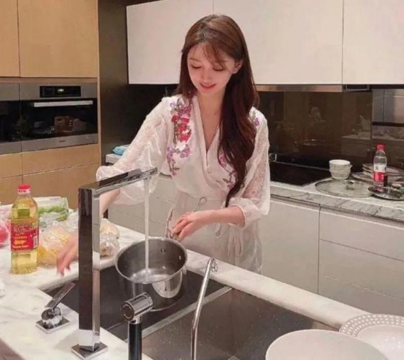 Huỳnh Hiểu Minh và Diệp Kha vướng nghi vấn sống chung-2