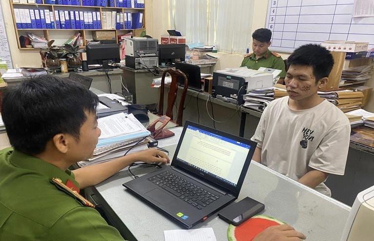 Bắt đối tượng nhiều lần dụ dỗ bé gái vào nhà nghỉ giở trò đồi bại-1