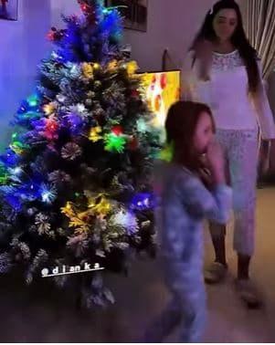 Vợ Bùi Tiến Dũng lộ ảnh khi ở nhà, xuề xòa chuẩn mẹ bỉm-4